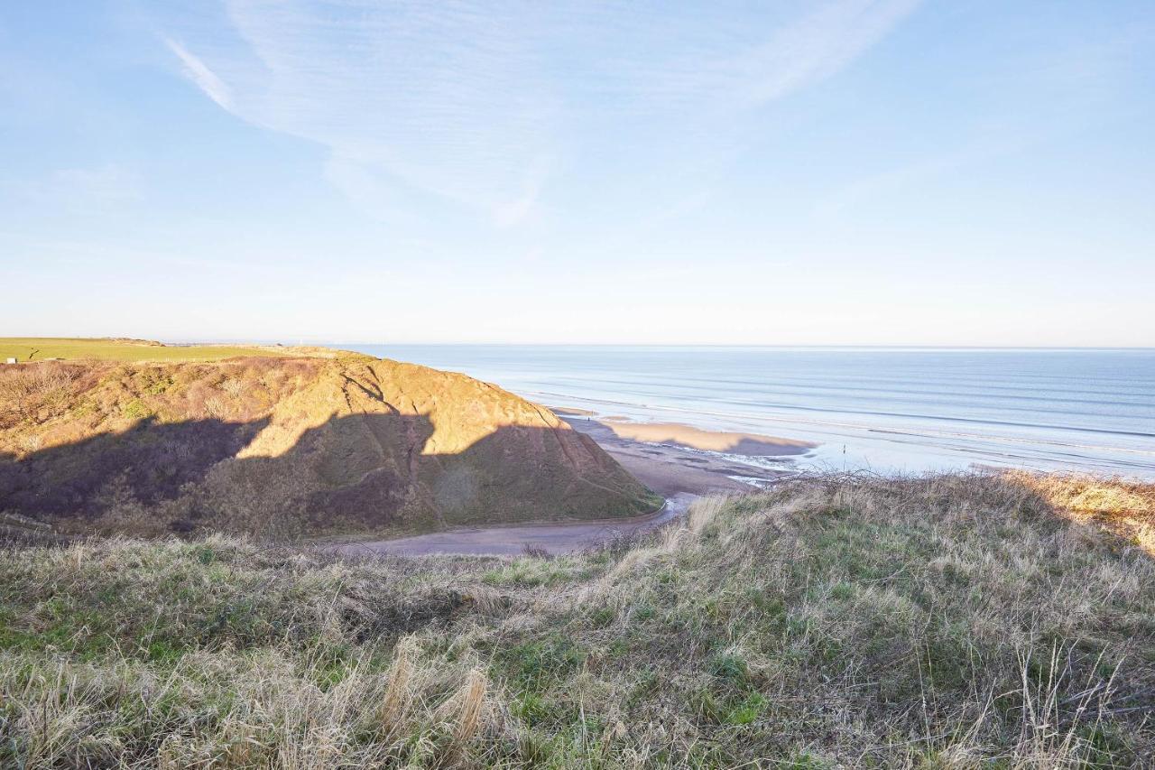 Host & Stay - 'Salty' Seaview Saltburn-by-the-Sea Exterior photo