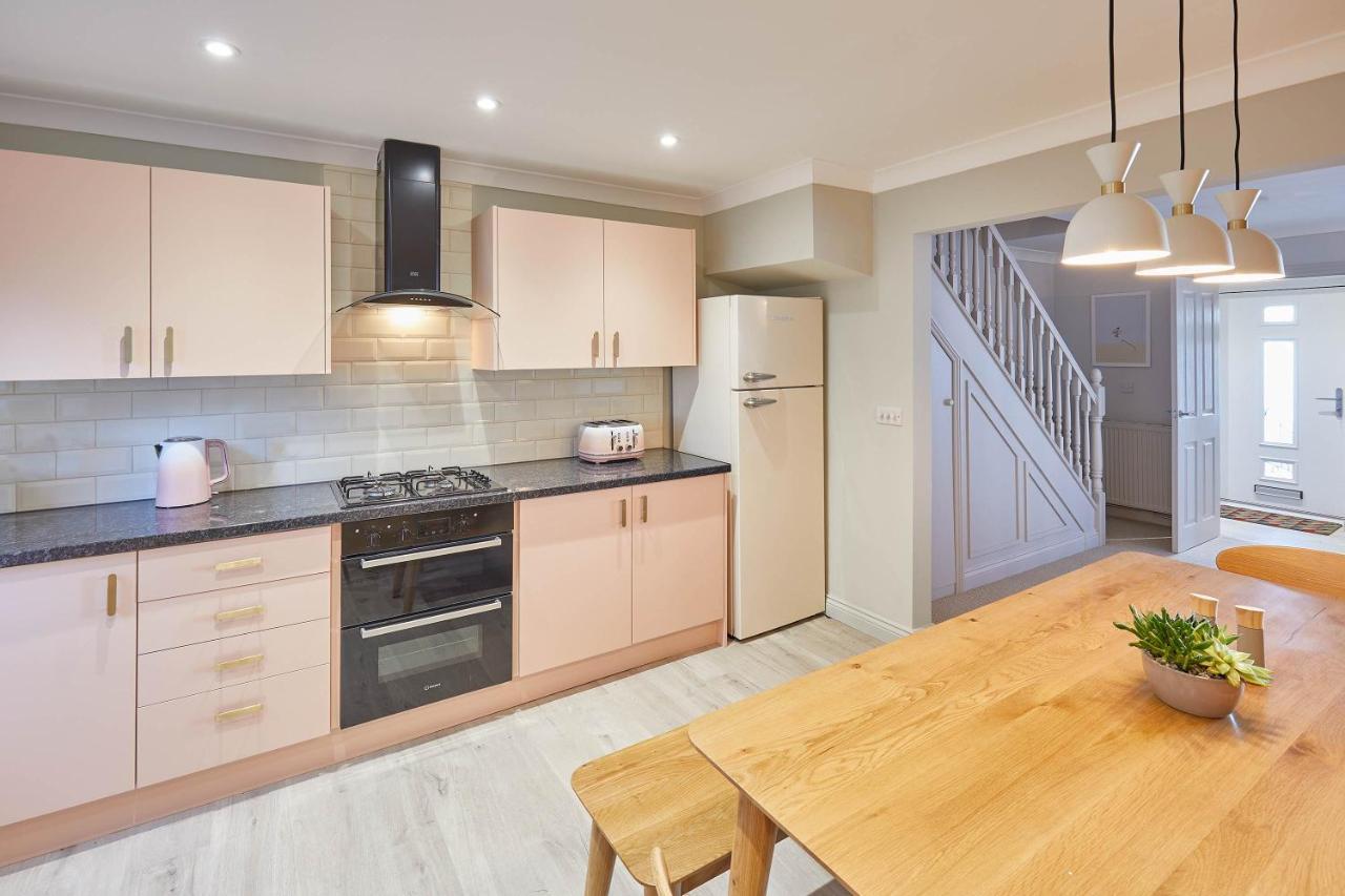 Host & Stay - 'Salty' Seaview Saltburn-by-the-Sea Exterior photo
