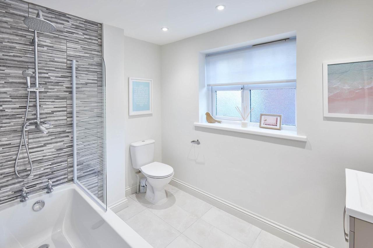 Host & Stay - 'Salty' Seaview Saltburn-by-the-Sea Exterior photo
